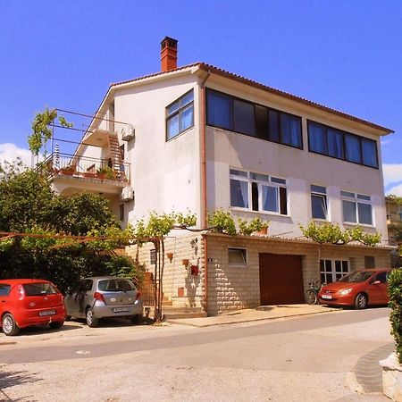 Apartments Bozica Krk Town Exterior photo