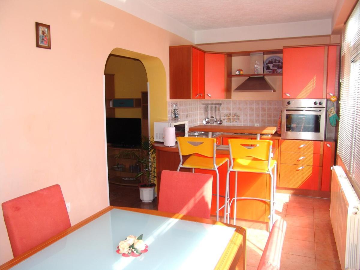 Apartments Bozica Krk Town Exterior photo